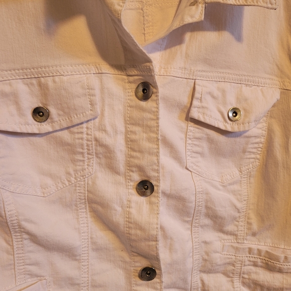Penningtons Joie half sleeve white denim jacket - Picture 2 of 15